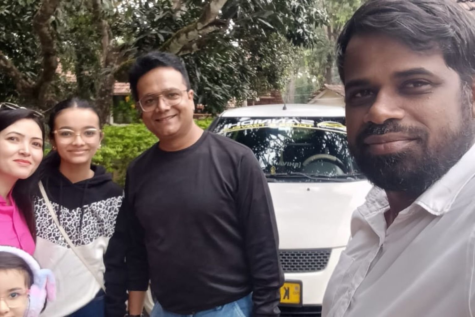 Bangalore airport to Coorg cab pickup